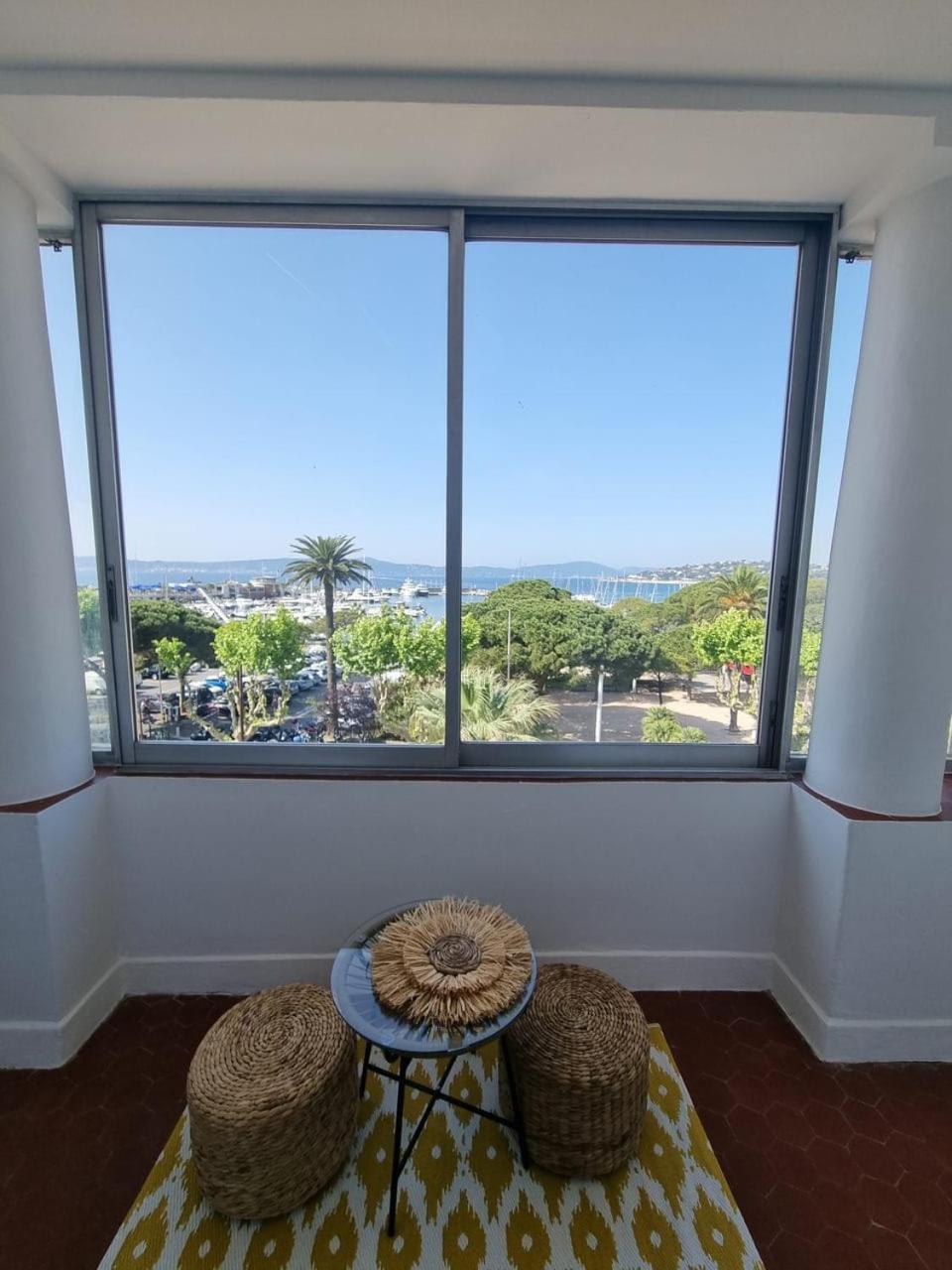 סן-מקסים Maison De Village Renovee Avec Vue Mer Exceptionnelle מראה חיצוני תמונה