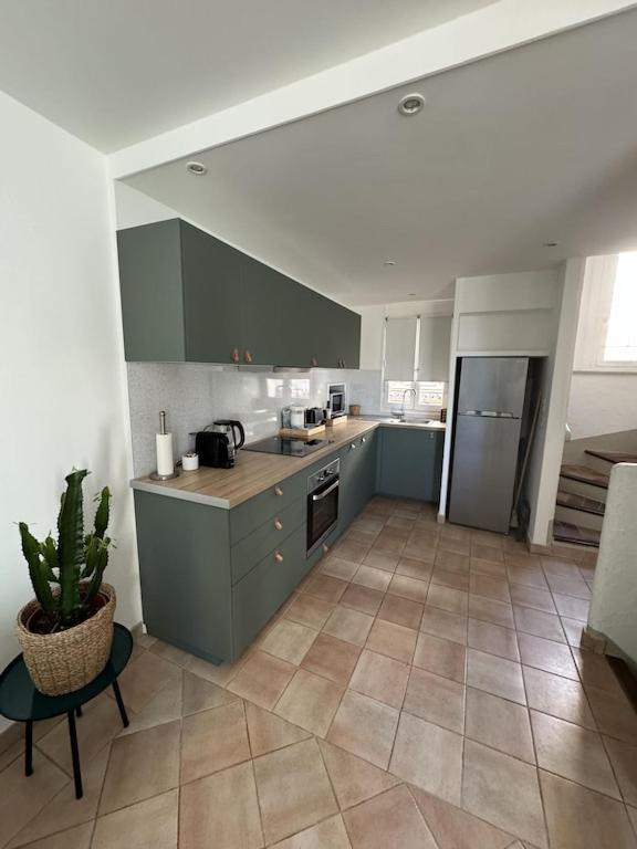 סן-מקסים Maison De Village Renovee Avec Vue Mer Exceptionnelle מראה חיצוני תמונה