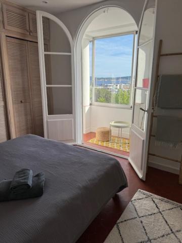 סן-מקסים Maison De Village Renovee Avec Vue Mer Exceptionnelle מראה חיצוני תמונה
